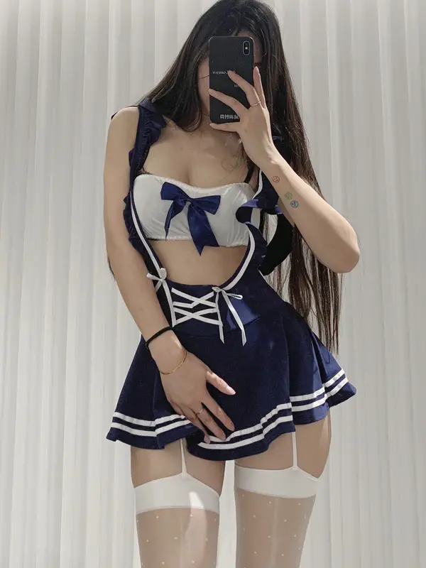 白丝学生装 - 陈佩奇yyyy